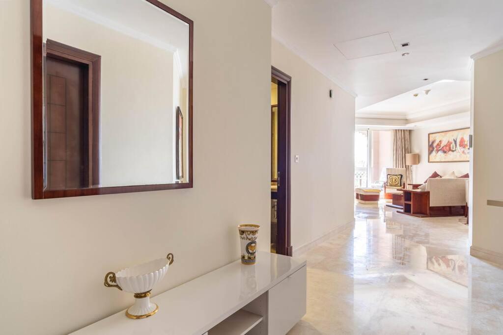 Luxury 1 Bedroom With A Private Beach Taj Granduer Residence At Palm Dubai Exterior photo