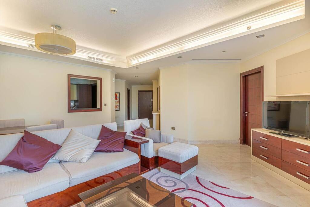 Luxury 1 Bedroom With A Private Beach Taj Granduer Residence At Palm Dubai Exterior photo